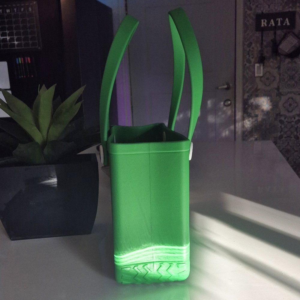 Grinch Green Small Foam Beach Tote Bag "NWT" - Picture 3 of 6